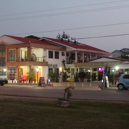 Mamta Villa Puke Bagian luar foto